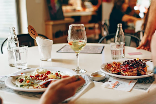 6 Essential Tips for Luxurious Yet Budget-Friendly Travel in Europe
